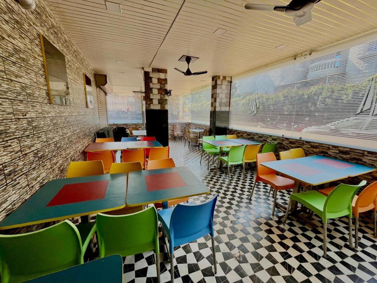 Hotel Banjara Hills Ābu Road Zewnętrze zdjęcie